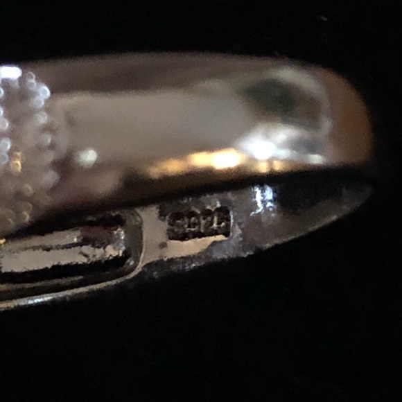 S925 5 CT Solitaire Simulated Diamond Crown Ring - Picture 6 of 6